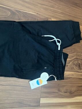 Vuori Performance joggers